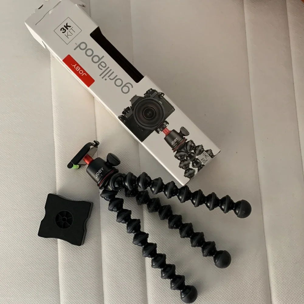 NEVER BEEN USED Tripod!